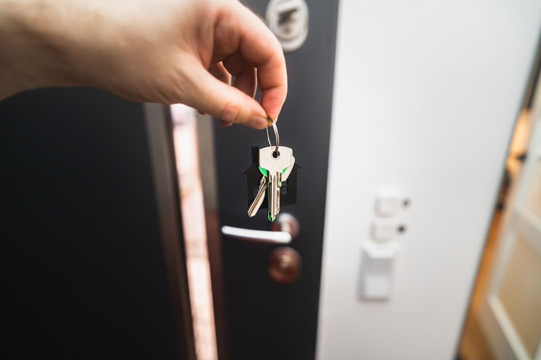 Signature électronique immobilier — clés d'appartement et mandat